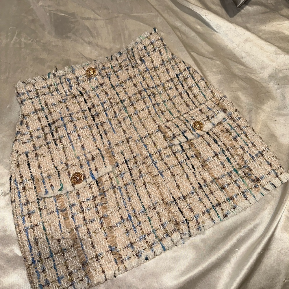 Luxe Cream Tweed Mini Skirt with Gold Buttons